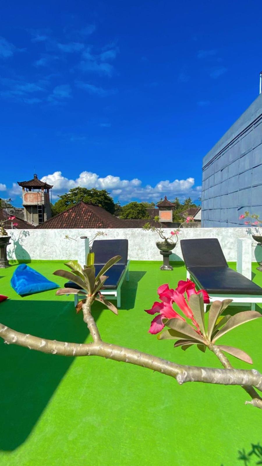 Genta House Hotel Kuta  Exterior photo